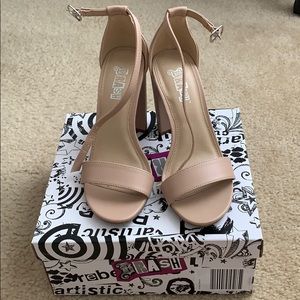 Brash heels, size 5. Just wore once.
